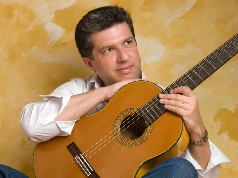 Héctor Bannon - Profesor de Guitarra Héctor Bannon Profesor de Guitarra