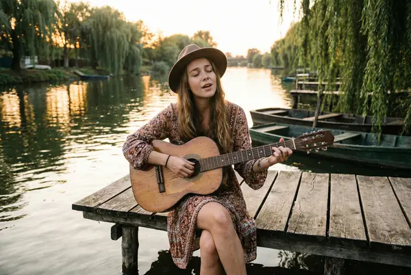 Curso de Guitarra para Principiantes Curso de Guitarra para Principiantes
